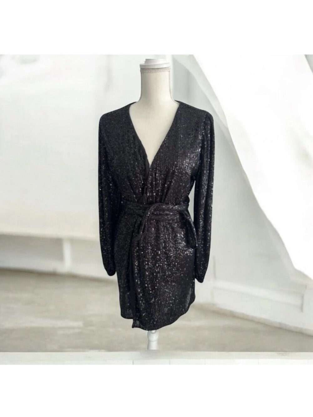 AUDREY 3 PLUS 1 Black Sequin Robe Wrap Dress Size Medium
